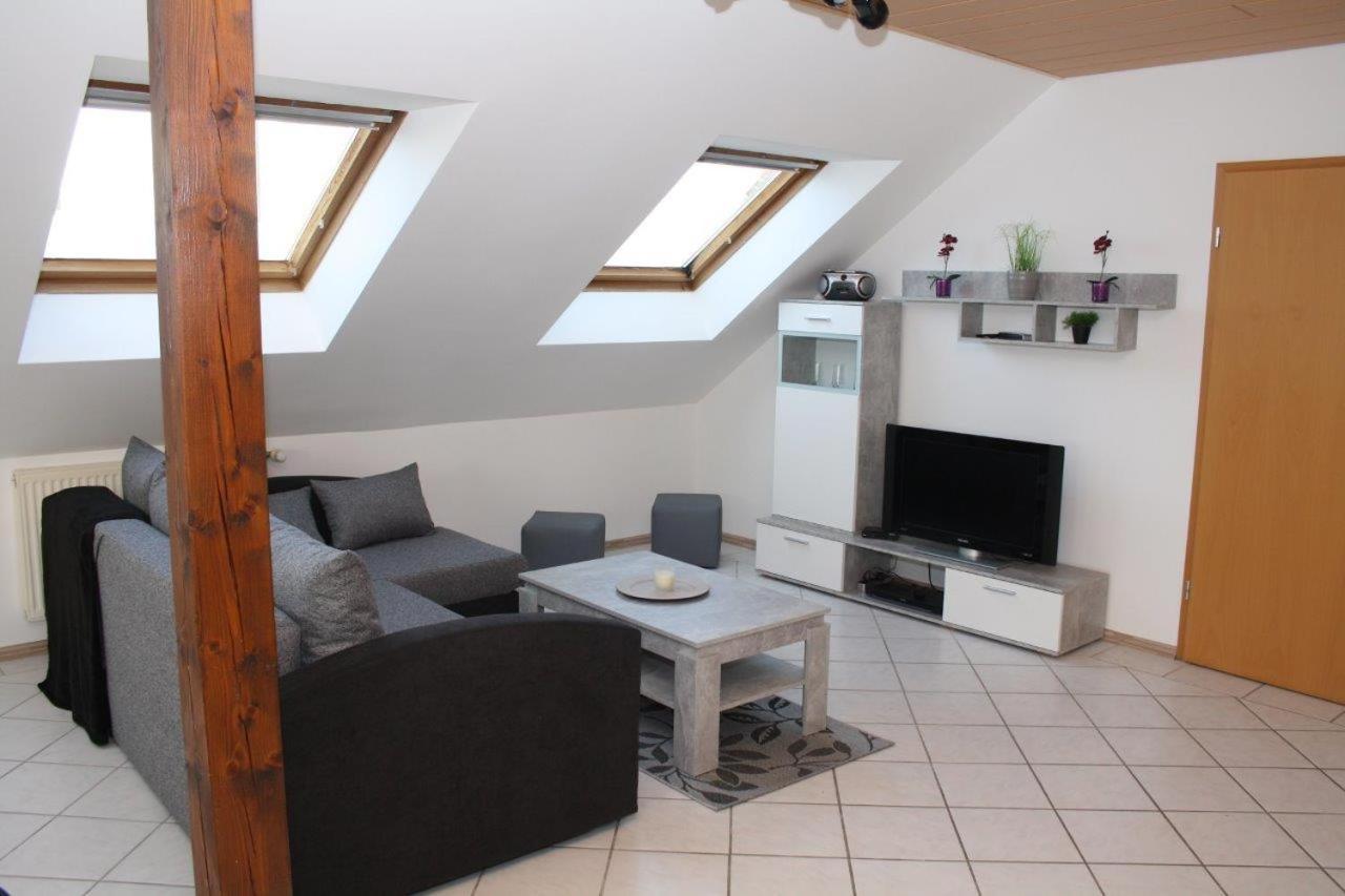 Ferienwohnung Kempf Mandelbachtal Ommersheim 외부 사진